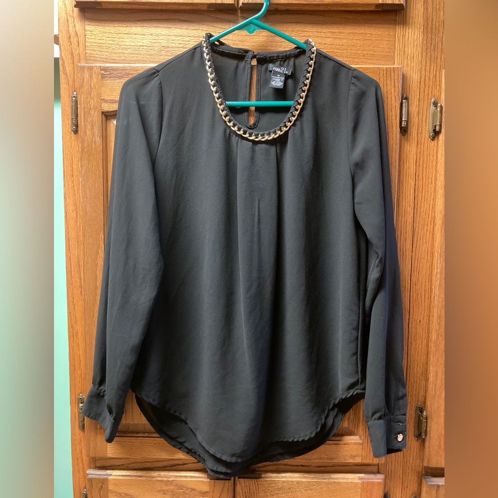 Rue 21 black long sleeved blouse.